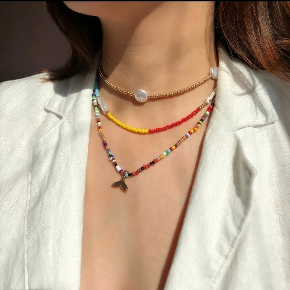 𝅺FISHTAIL Pendant Beaded Necklace - Picture 3 of 4